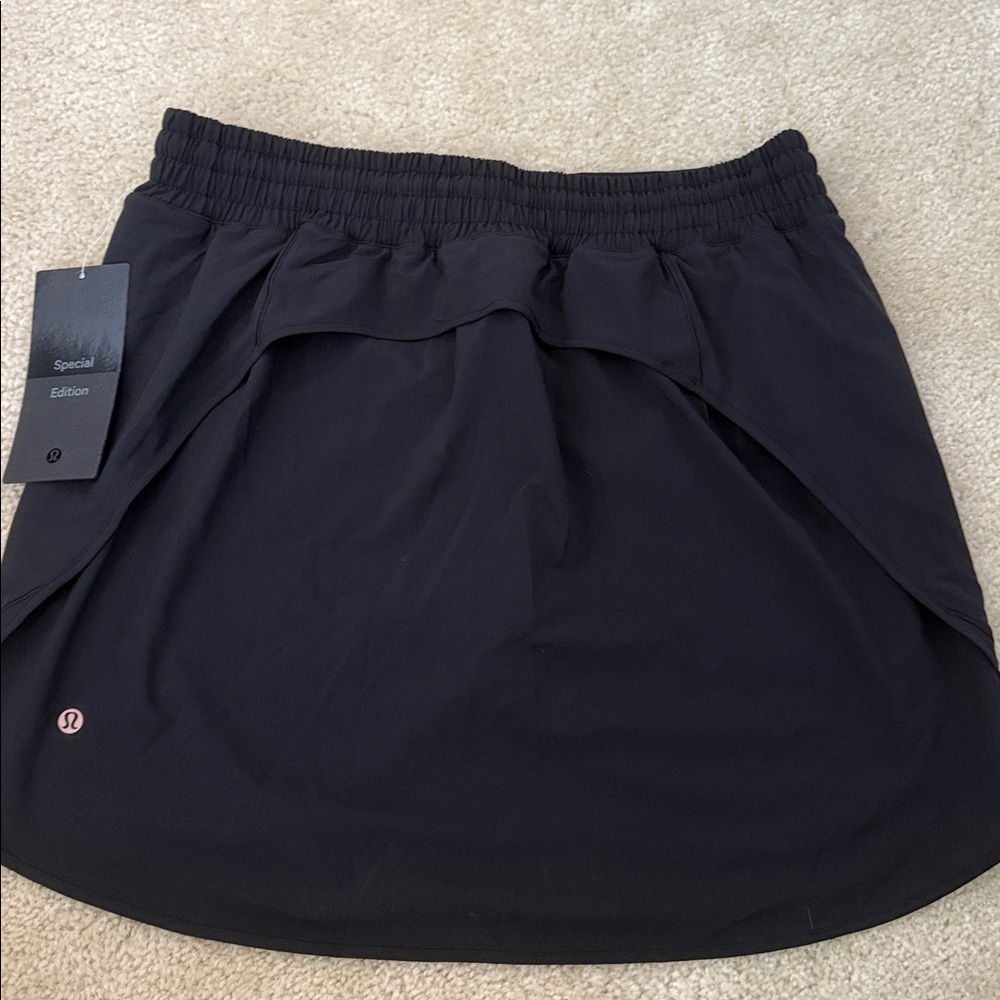 lululemon athletica special edition, hottie hot high-rise skirt, long graphic - Picture 3 of 3